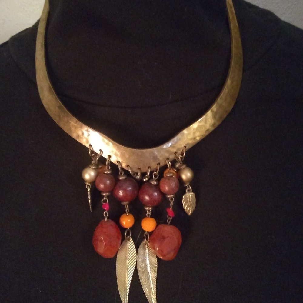 NWT 🦋 AMAZING 🦋 Boho / Tribal Necklace